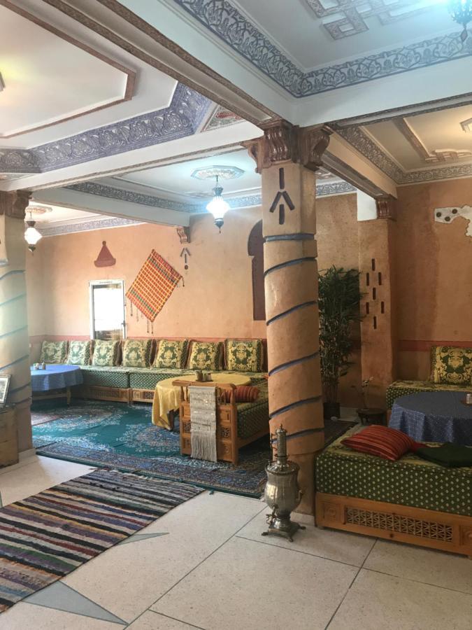 Auberge Restaurant Zahra Boumalne Dades Ngoại thất bức ảnh